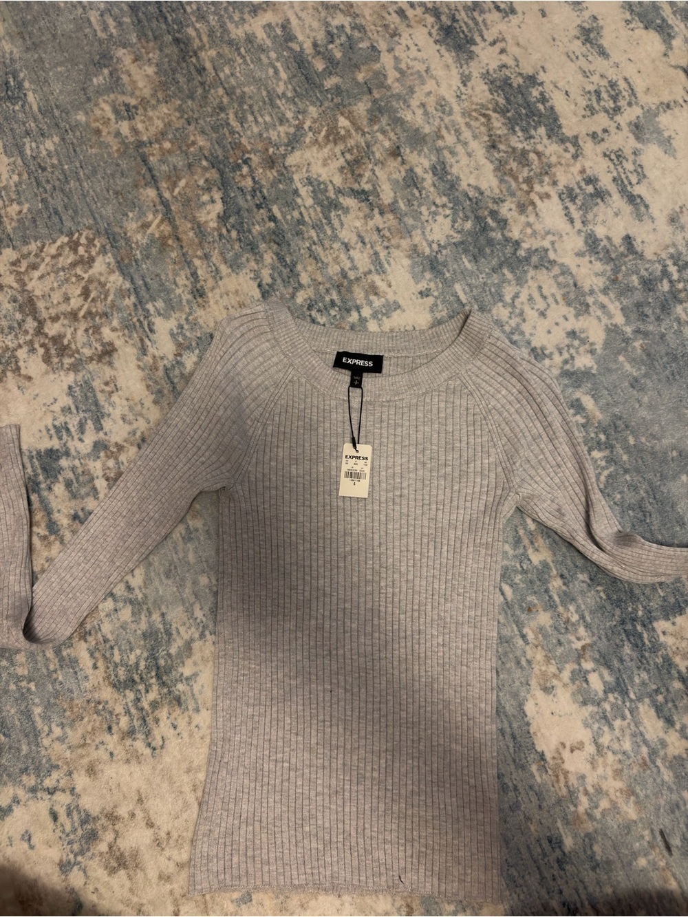 Express Light Gray Ribbed Crewneck Sweater - Picture 2 of 8